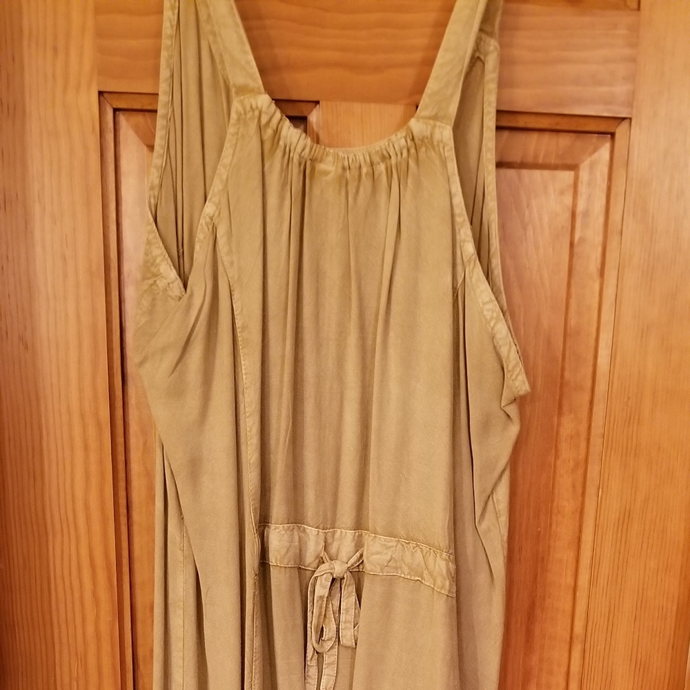 Sundress - Picture 2 of 3